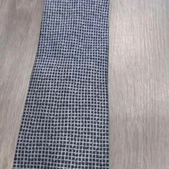 De  lisle 100% silk tie - Picture 2 of 6